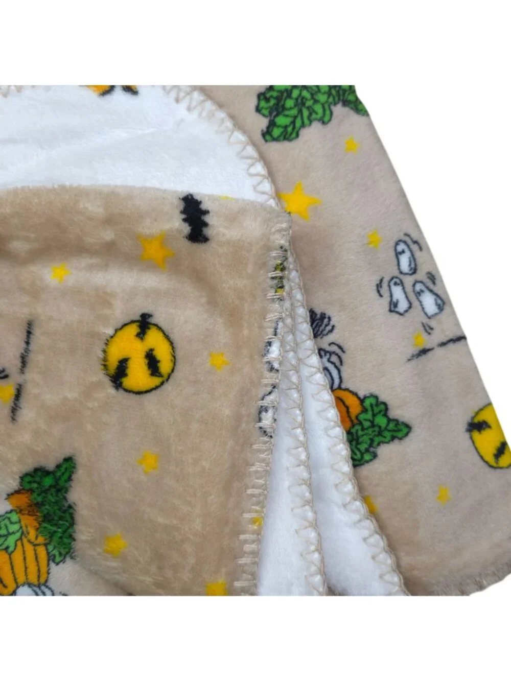Peanuts VelvetLoft Halloween Throw Blanket 50